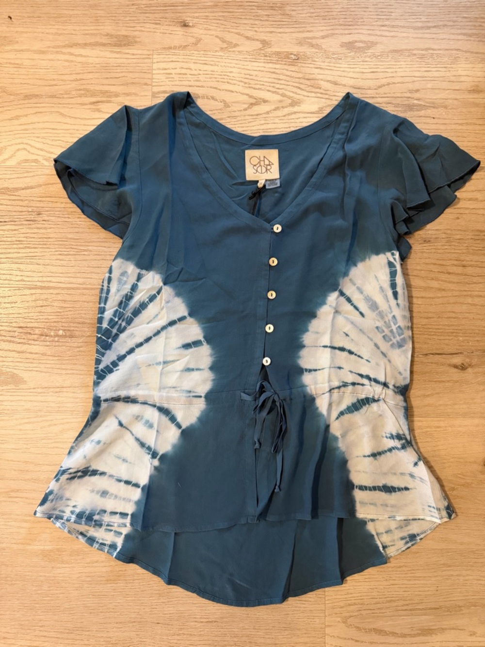 Chaser Blue Tie Dye Blouse Top Tie Waist Button Front Silky Suede Size M NWT